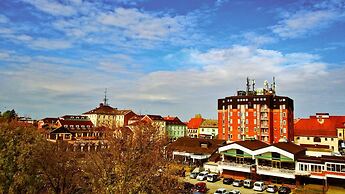 Hotel Slavonija