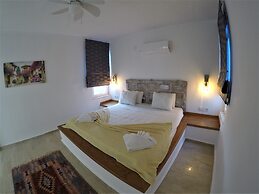 Calypso Lakeview Villas