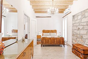 Palazzo dei Normanni Stylish Apartment