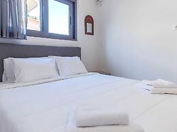 Stylish 2 Bedroom Apartment Spectacular Sea View