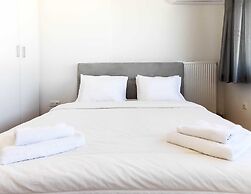 Stylish 2 Bedroom Apartment Spectacular Sea View