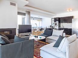 Stylish 2 Bedroom Apartment Spectacular Sea View