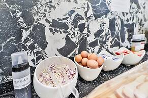 Busan Seomyeon YUNA Hotel Business