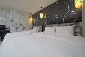 Busan Seomyeon YUNA Hotel Business