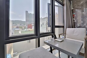 Busan Seomyeon YUNA Hotel Business
