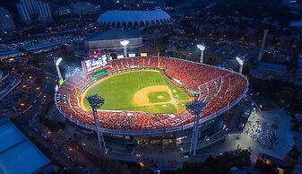 Busan Seomyeon YUNA Hotel Business