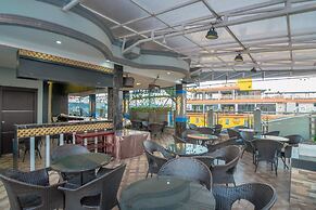 RedDoorz Premium near Grand Batam Mall