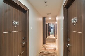 RedDoorz Premium near Grand Batam Mall