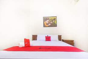 RedDoorz near Nusa Cendana University