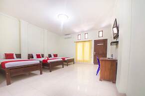 RedDoorz near Nusa Cendana University