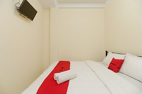 RedDoorz near Tahura Berastagi