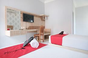 RedDoorz near RSUD Kolonel Abundjani Bangko