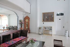 RedDoorz near RSUD Kolonel Abundjani Bangko