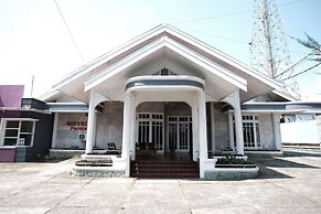 RedDoorz near RSUD Kolonel Abundjani Bangko