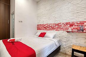 RedDoorz Syariah @ Jl. Cengger Ayam Dalam