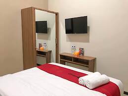 RedDoorz Syariah @ Jl. Cengger Ayam Dalam