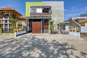 RedDoorz Syariah @ Jl. Cengger Ayam Dalam