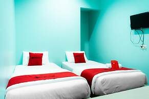 RedDoorz near Gajah Mada Street Semarang