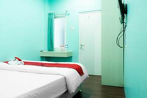 RedDoorz near Gajah Mada Street Semarang