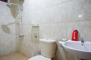 RedDoorz Plus near Haluoleo University