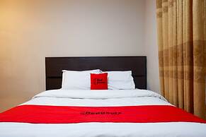 RedDoorz Plus near Haluoleo University