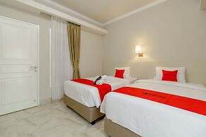 RedDoorz near Taman Makam Pahlawan Cikutra