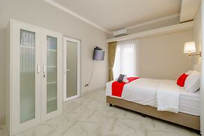 RedDoorz near Taman Makam Pahlawan Cikutra