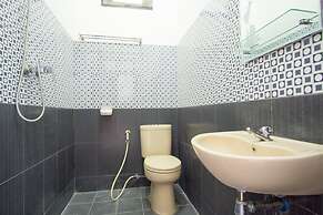 RedDoorz Syariah near Ngade Lake