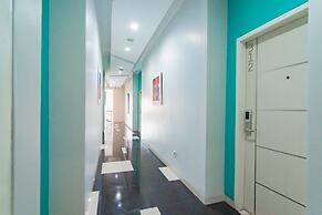 RedDoorz Plus @ Point Phila Cihampelas