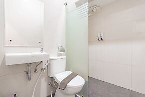 RedDoorz Plus @ Point Phila Cihampelas