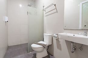 RedDoorz Plus @ Point Phila Cihampelas