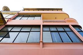 RedDoorz near Seasons City Mall