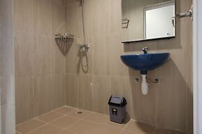 RedDoorz Plus near Ferry Terminal Batam Center