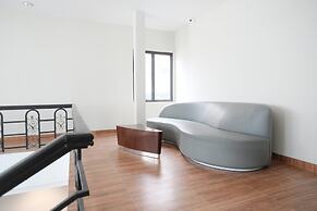 RedDoorz Plus near Ferry Terminal Batam Center