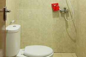 RedDoorz near Goa Panggung 