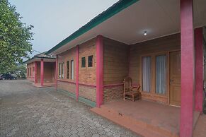 RedDoorz Plus @ Lodaya Gunung Geulis Puncak