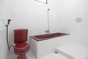 RedDoorz Plus @ Taman Siswa 3