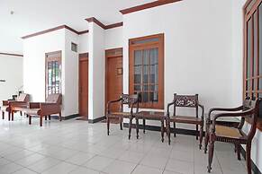 RedDoorz Plus @ Taman Siswa 3