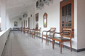 RedDoorz Plus @ Taman Siswa 3