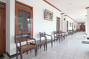 RedDoorz Plus @ Taman Siswa 3