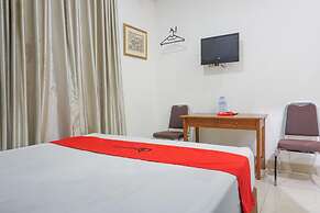 Residences by RedDoorz Syariah @ Buah Batu