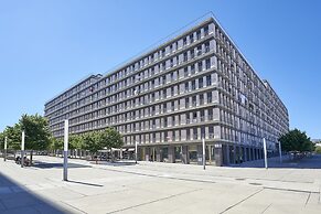 Bright Apartment in Entrecampos