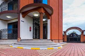 Blue Pearl Apartments