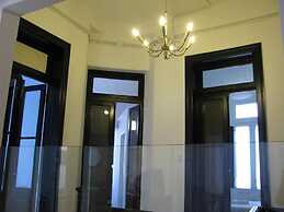 06 Soho Suites Bed & Breakfast