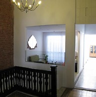 06 Soho Suites Bed & Breakfast