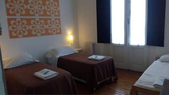 06 Soho Suites Bed & Breakfast