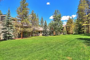 1182 Flying Dutchman 2 Bedroom Condo by RedAwning