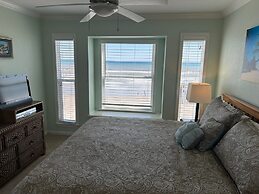 Seascape 2314 2 Bedroom Condo by RedAwning
