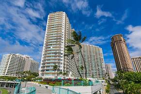 Ilikai Tower One Bedroom Lagoon View Waikiki Condos With Lanai & Free 
