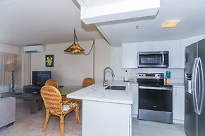 Ilikai Tower One Bedroom Lagoon View Waikiki Condos With Lanai & Free 